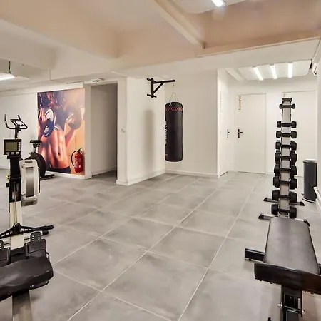 11.studio#charenton#fitness#cinema شقة